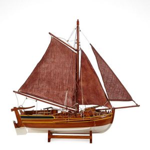 Vintage collectable full models of ships and boats - price guide and ...