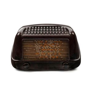 S.T.C. Eiffel tower waffle top mantel radio in brown Bakelite…