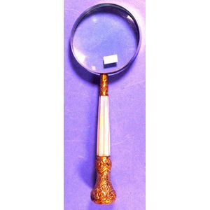 Vintage pearl handle magnifying glass with gilt finial to…