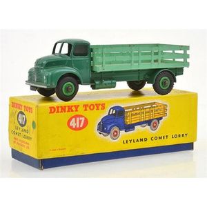 Dinky no. 417 Leyland Comet with dark green cab and green…