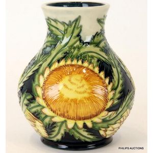 Limited editions vase by Moorcroft Pottery (England) - price guide