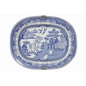 Meat platter, 19th century blue and white willow pattern by Ws&hellip;