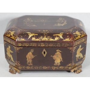 Regency Chinoiserie lacquered tea caddy, with gold painted…