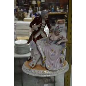 Lladro hi-res stock photography and images - Alamy