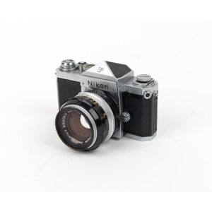 Nippon Kogaku: Nikon F SLR camera [#6406610] with Nikkor-S auto&hellip;