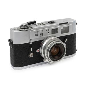 Leitz: Leica Model M5 50th Anniversary in silver chrome…