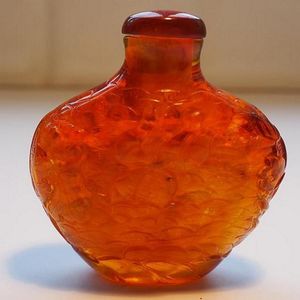 Goldfish Amber Snuff Bottle - 6.8cm - Snuff Bottles - Oriental