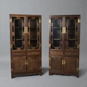 A pair of chinese wall cabinets, 20th century. - Bukowskis