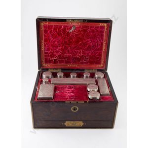 Vintage personal grooming toiletry boxes and cases - price guide and values