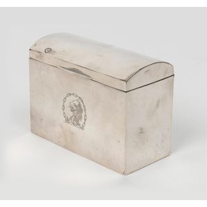 A Victorian sterling silver tea caddy, Birmingham, circa 1880,…