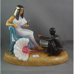 Royal Doulton 'Cleopatra' figurine, limited edition 325/750,&hellip;