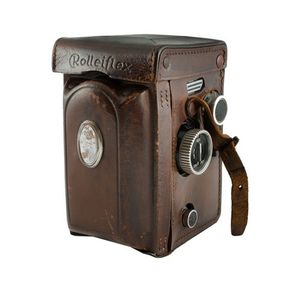 Rolleiflex 2.8 TLR camera. S/N 1466240, K7C with Planar 1:2.8…