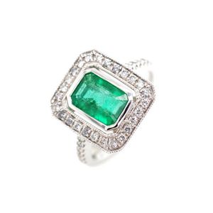 Emerald, diamond and 18ct white gold ring marked 750. 1@ 1.72ct…