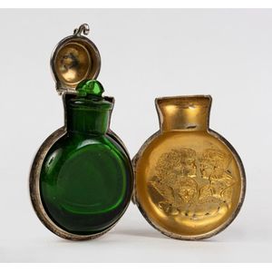 An English sterling silver cased glass scent bottle, 19th&hellip;