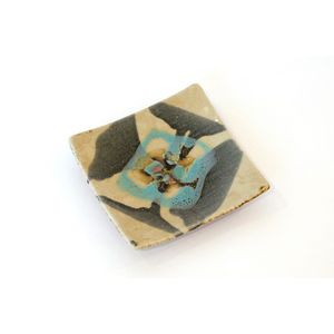 Doreen Blumhardt, Square platter, glazed stoneware, decorated&hellip;