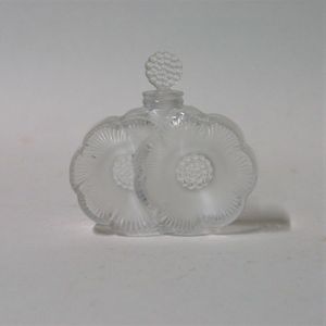 A Lalique 'Deux Fleurs' perfume bottle, the two dahlia…