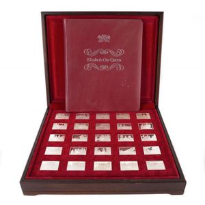 Elizabeth Our Queen' box set of 25 sterling silver pictorial…