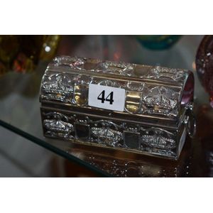 Decorative silver plate jewellery casket with velvet interior