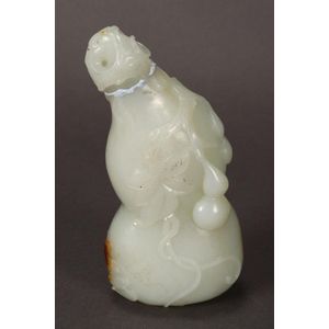 Chinese Jade Gourd Fruit with Bat and Vine Decoration - Jade - Oriental