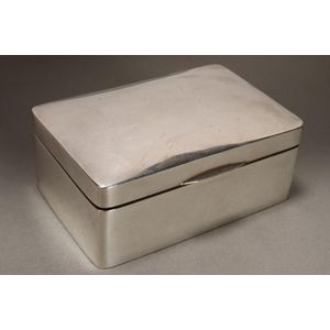 Australian sterling silver table cigarette box and cover, of…
