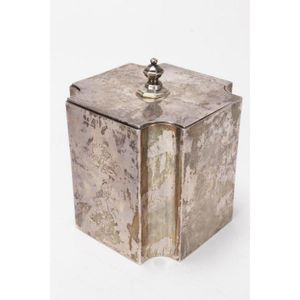 Late Victorian sterling silver tea caddy, hallmarked, London,…
