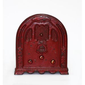 1930s Crosley radio money bank, in cast iron by Kenton Toys in…