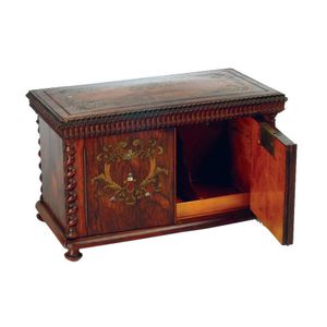 A late 19th century French 'The' (tea) caddy, the hinged lid…