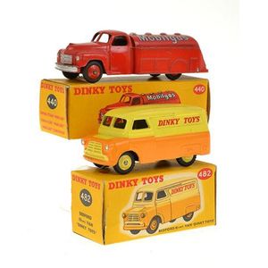 Two Dinky models, including no. 482 Bedford van with 'Dinky…
