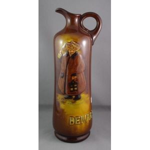 Rare Royal Doulton Dewar's Whisky flask, Watchman, 26.5 cm high…