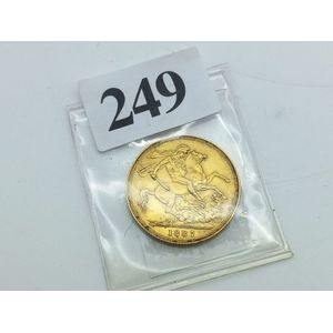 Solid gold full sovereign, 1887 Queen Victoria and St. George,…