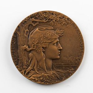 1900 Paris Universal Exhibition award medal by Chaplain; 70 mm,…