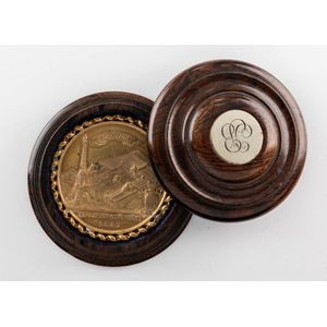 France: 1889 bronze with gilt plating 'Souvenir' Medal,…