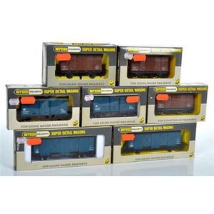 Seven Wrenn goods rolling Stock, including two W5012 Parcels…