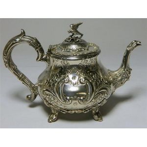 A Victorian electroplated teapot