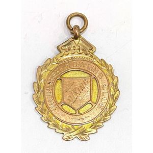 A 9ct yellow & rose gold shield medal, Hindmarsh bowling club,…