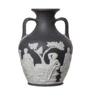 Wedgwood Black Jasperware Portland Vase - 25.5 Cm Height - Wedgwood 