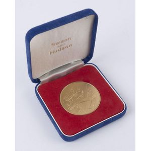 c.1960 Victorian Football League gilt medal, unengraved on…