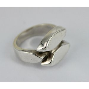 Designed By: GJ himself HERITAGE Size 49 Georg Jensen Silver Ring # 28C 