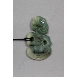 Pounamu hei tiki by Scott Parker (ngati Tama), a rarer type II… - New ...