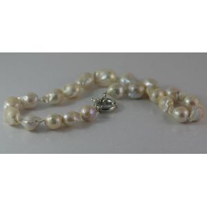 Bolt Clasp Baroque Pearl Necklace - Necklace/Chain - Jewellery