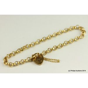 A gold bracelet. 9ct yellow gold, made as a fine Victorian…