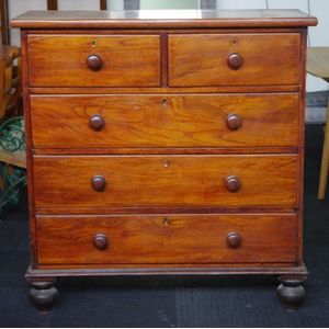 Antique Cedar Chest Of Drawers Price Guide And Values