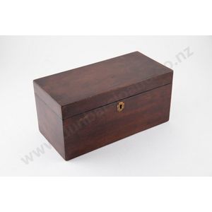 George III mahogany tea caddy rectangular shape, the interior…