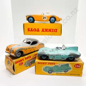 美品激レア　DINKY TOYS JAGUAR XK120 ミニカー Dinky Toys 157 Jaguar XK120 – Classic Cars for sale