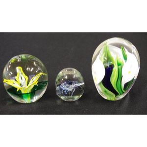 Two Australian studio glass paperweights Moshe & Mizuno…