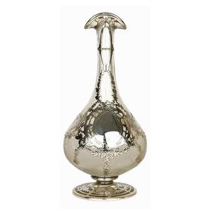 An attractive Edwardian silver overlaid glass eau de toilette&hellip;