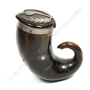 A 19thc horn snuff mull, with silver rim and silver thistle…