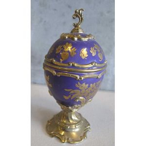 House of Faberge musical porcelain egg violet plays…
