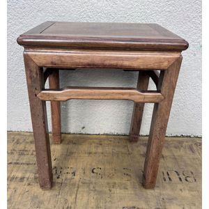 Chinese Small Side Table: 51 x 31 x 41 cm - Furniture - Oriental
