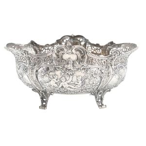 A Baroque style silver repousse bowl, probably German, 18th&hellip;